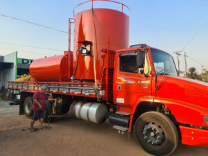 Tanque Metálico Para Óleo Diesel S50 Horizontal Vertical Com Bacia de Contenção SP MG PR SC RS MS MT BA CE AL AM MA PA RJ TO GO 2000 3000 4000 5000 6000 8000 10000 12000 Litros